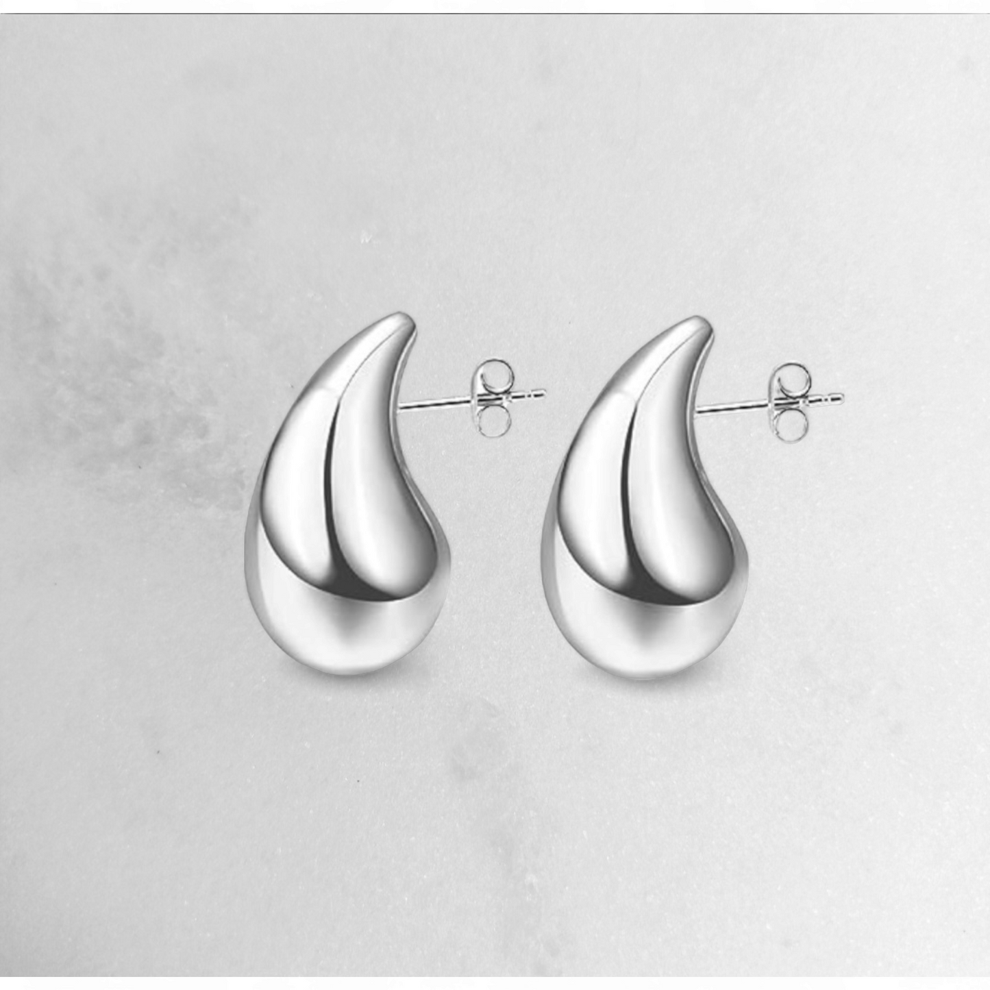 DROP EARRINGS