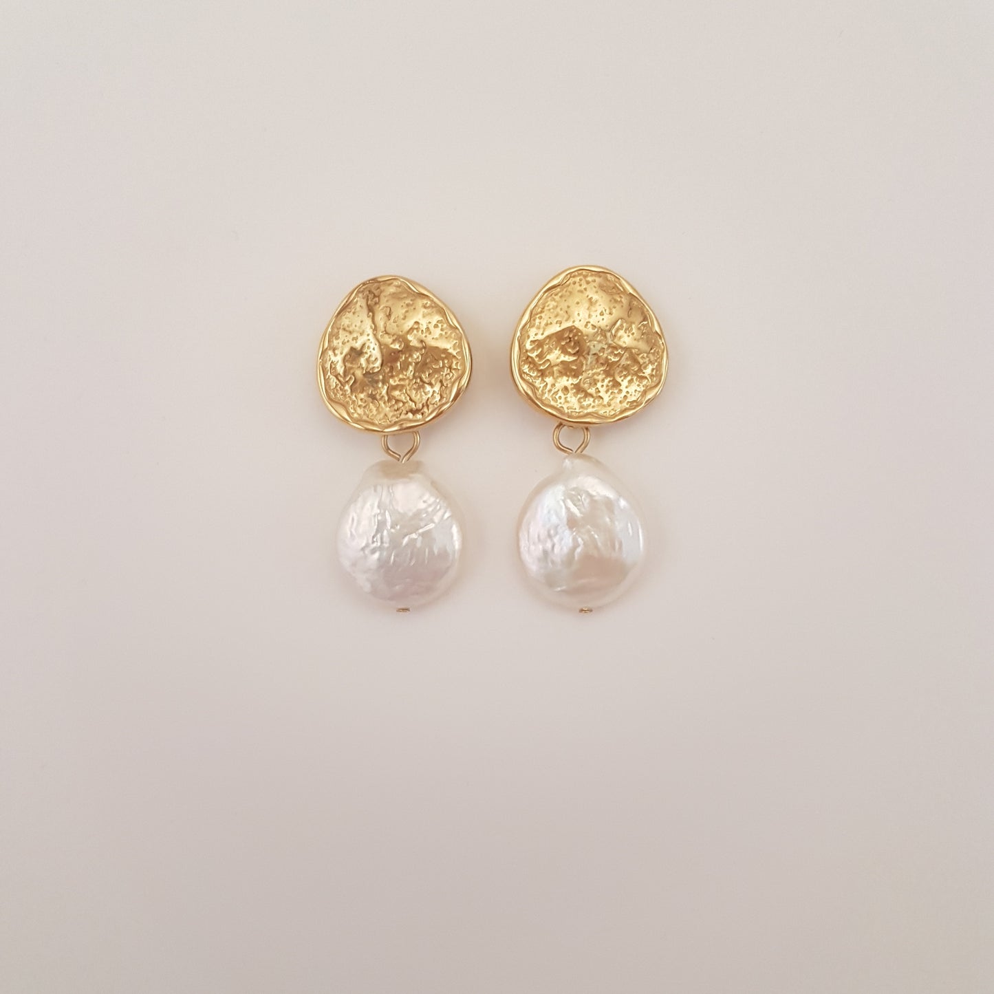 MANIHI EARRINGS