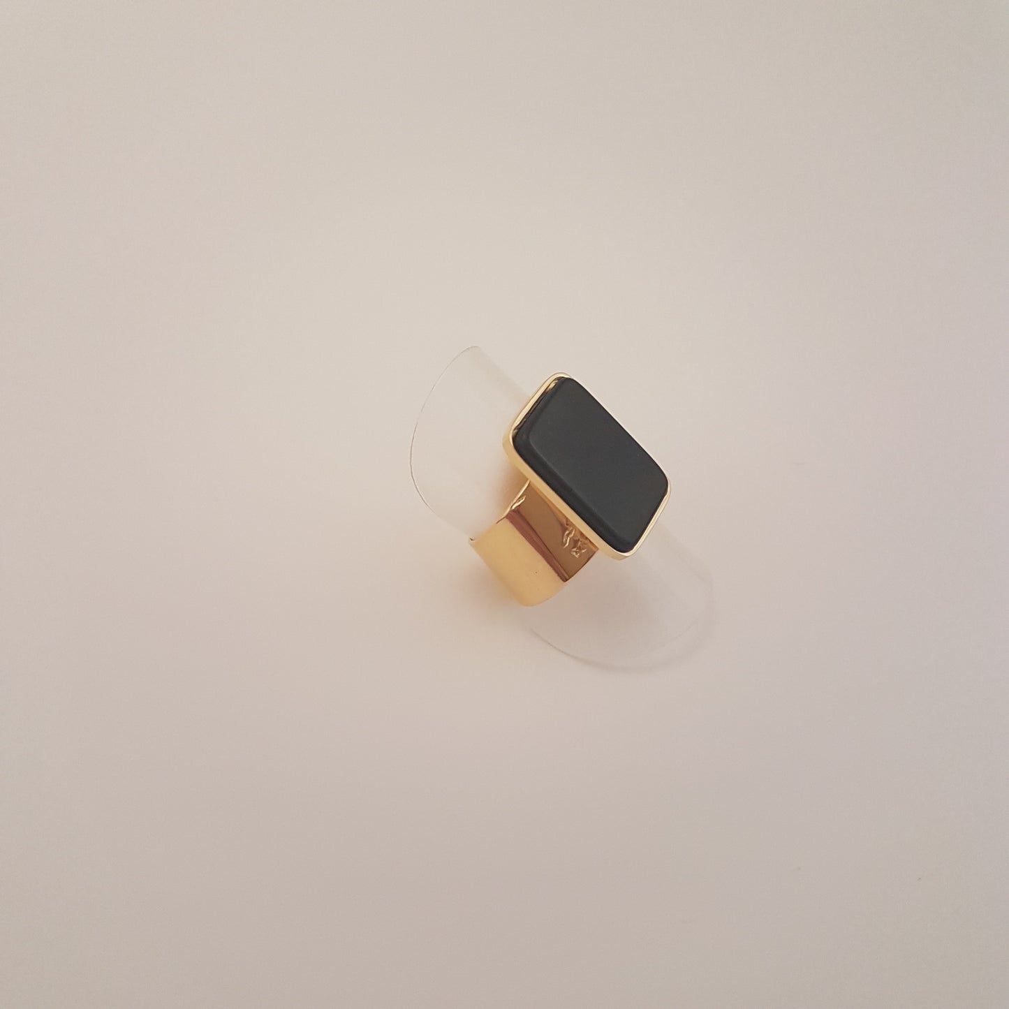 LOKARO RING