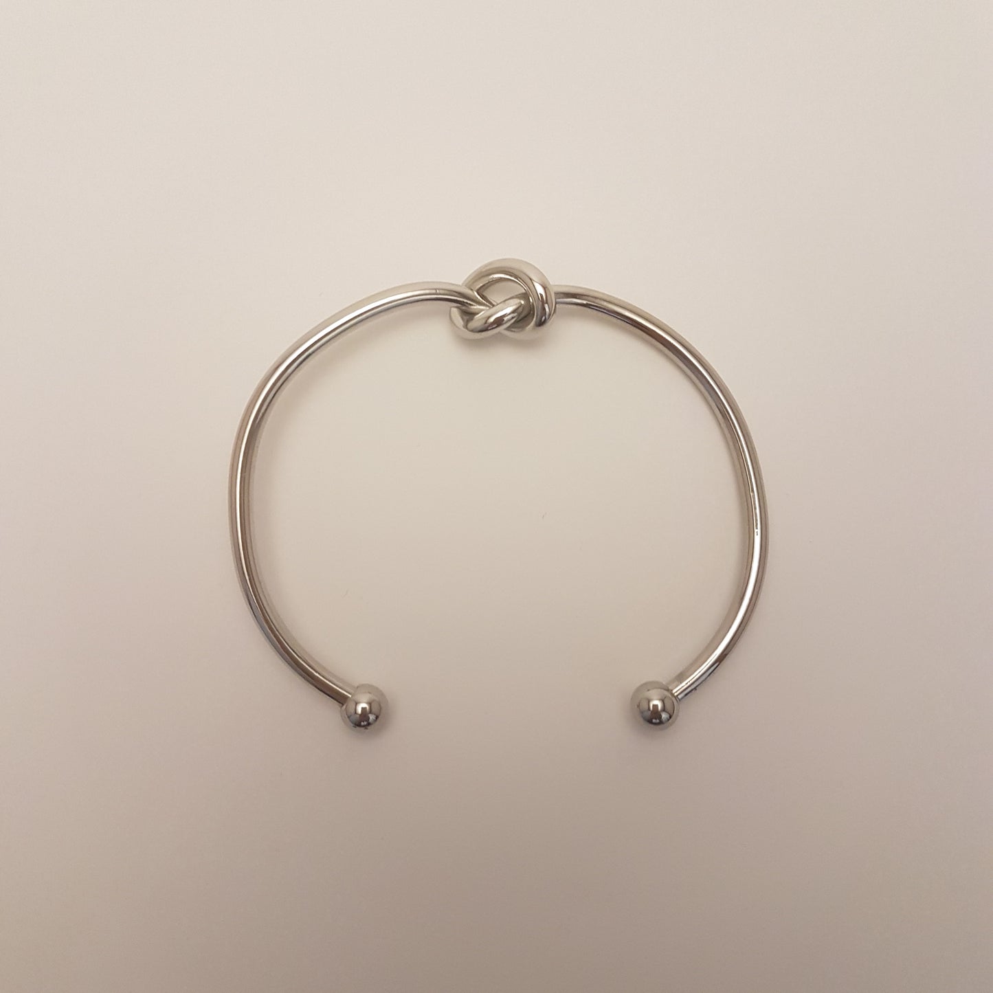KNOT BRACELET