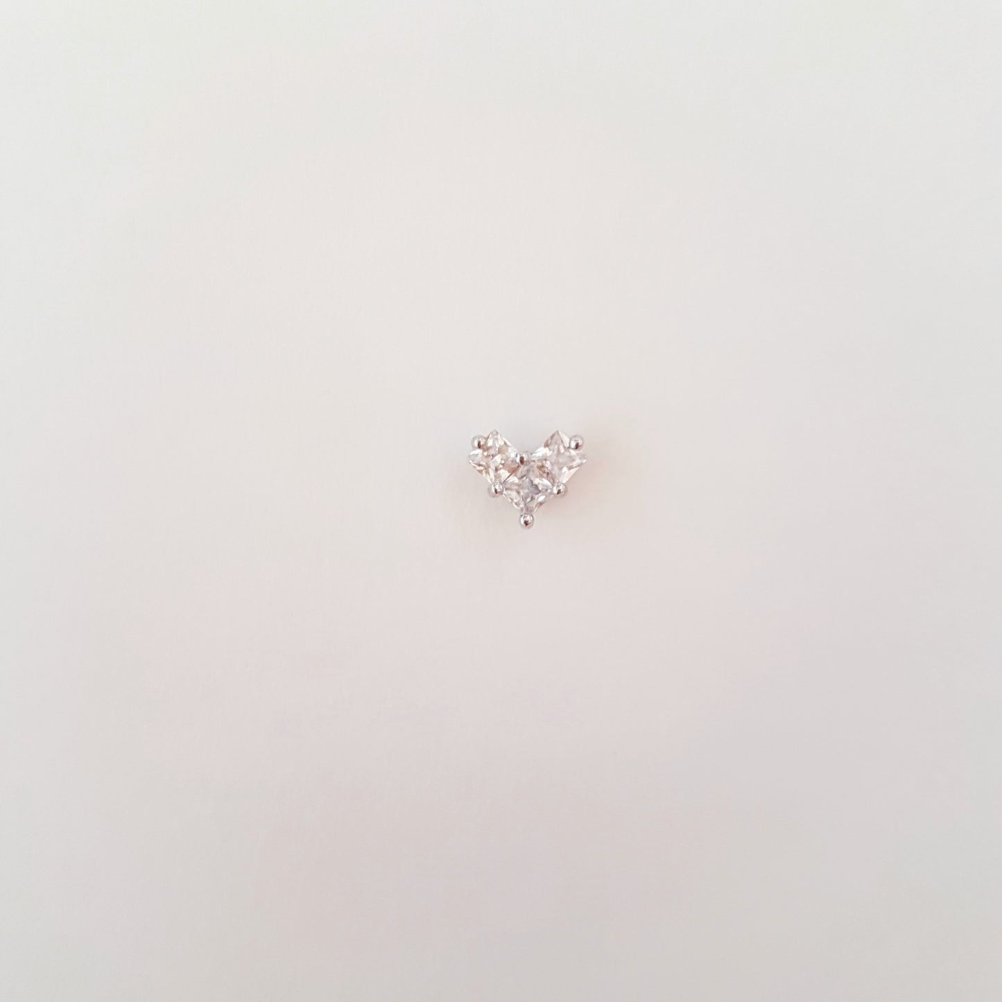 HEART CRYSTAL STUD