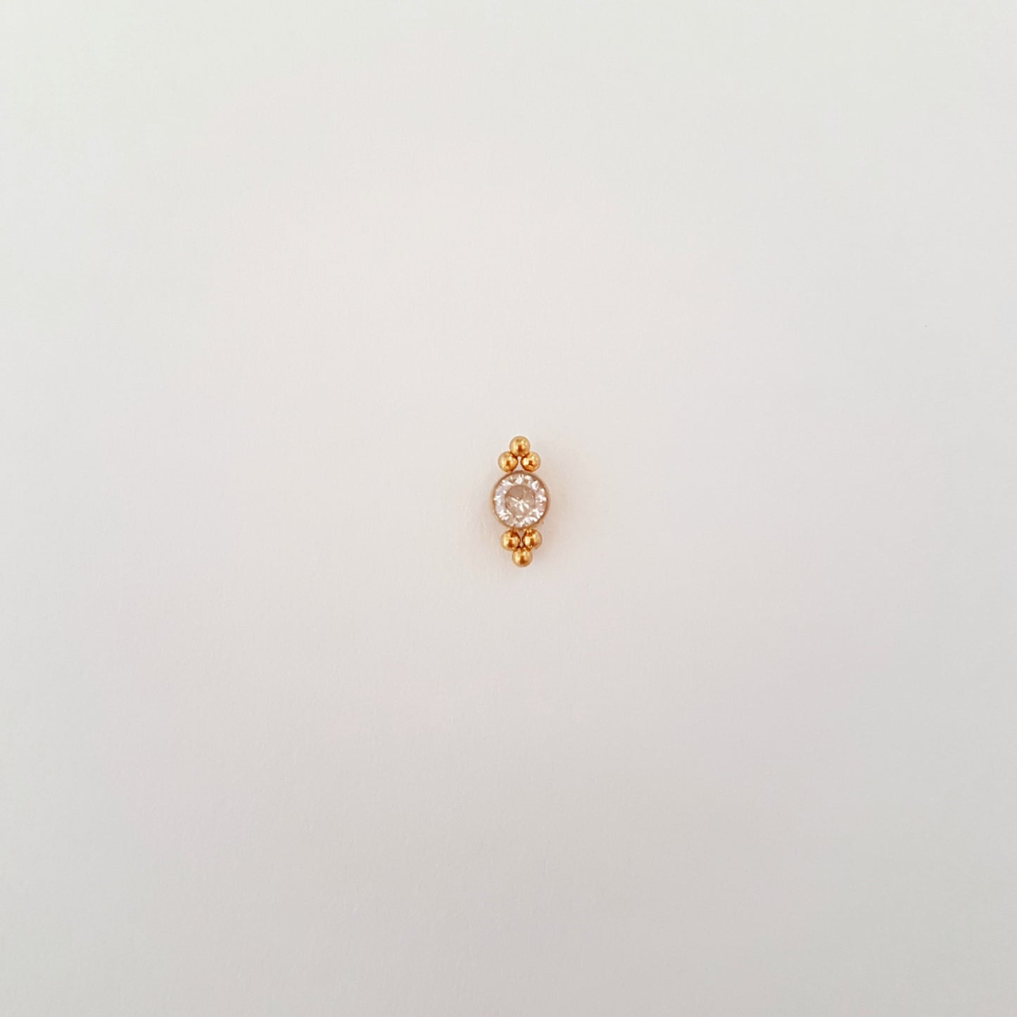 DOTS AND DIAMOND STUD