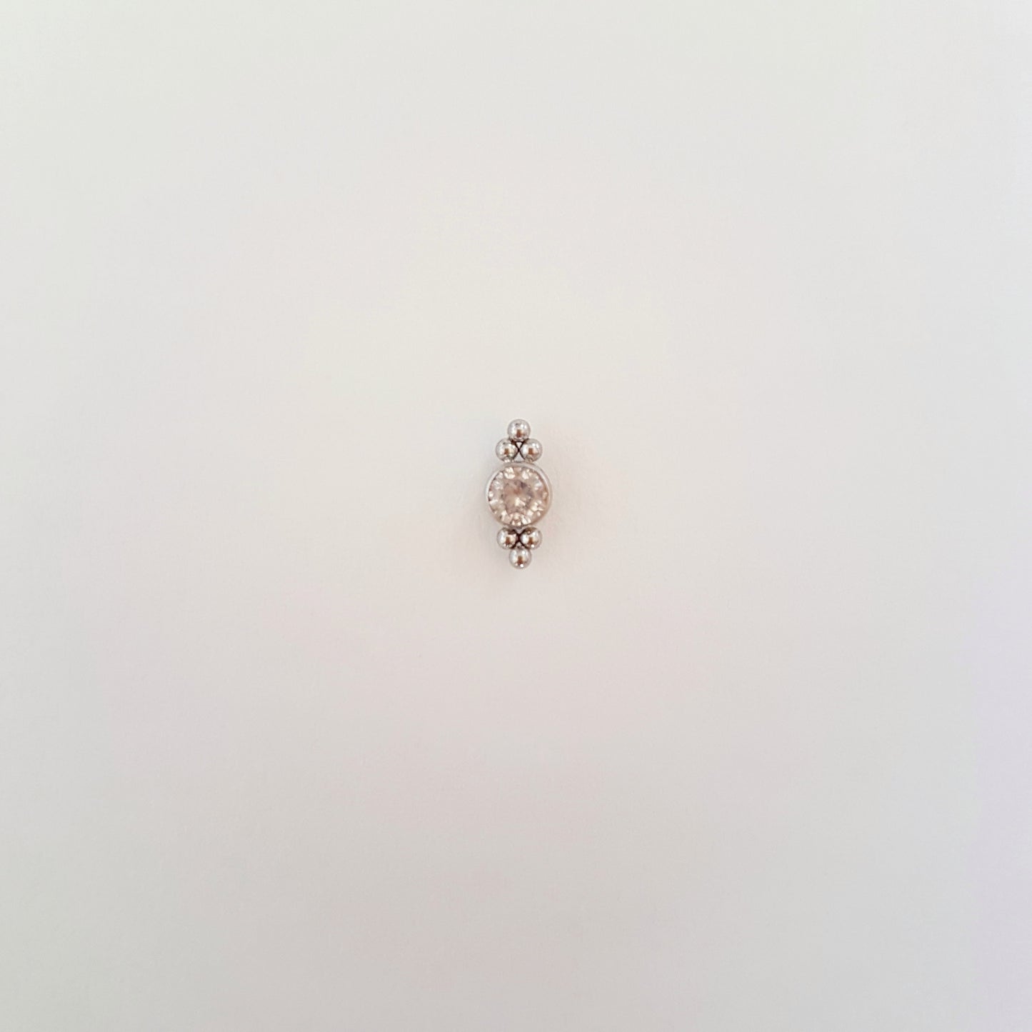 DOTS AND DIAMOND STUD