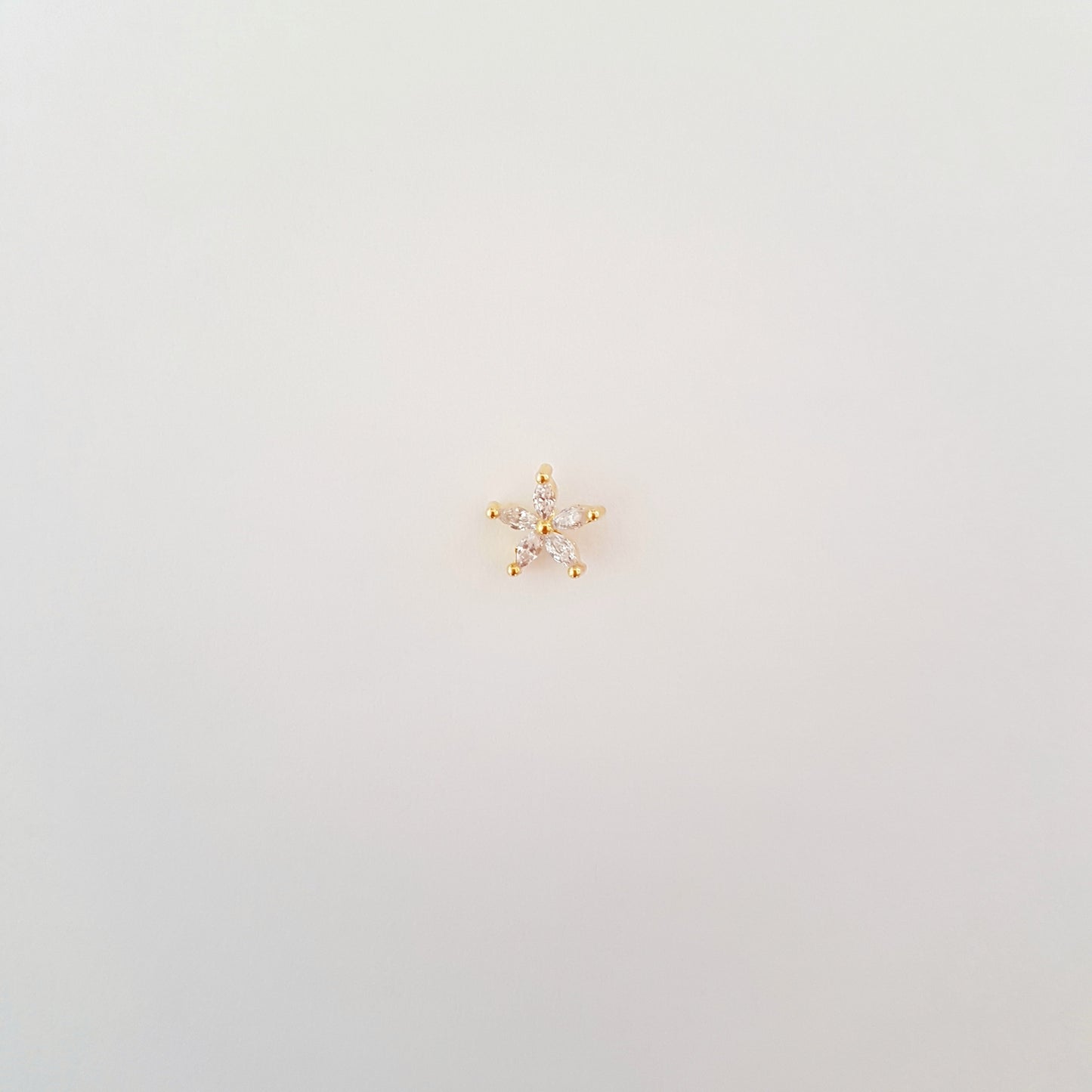 FLOWER CRYSTAL STUD