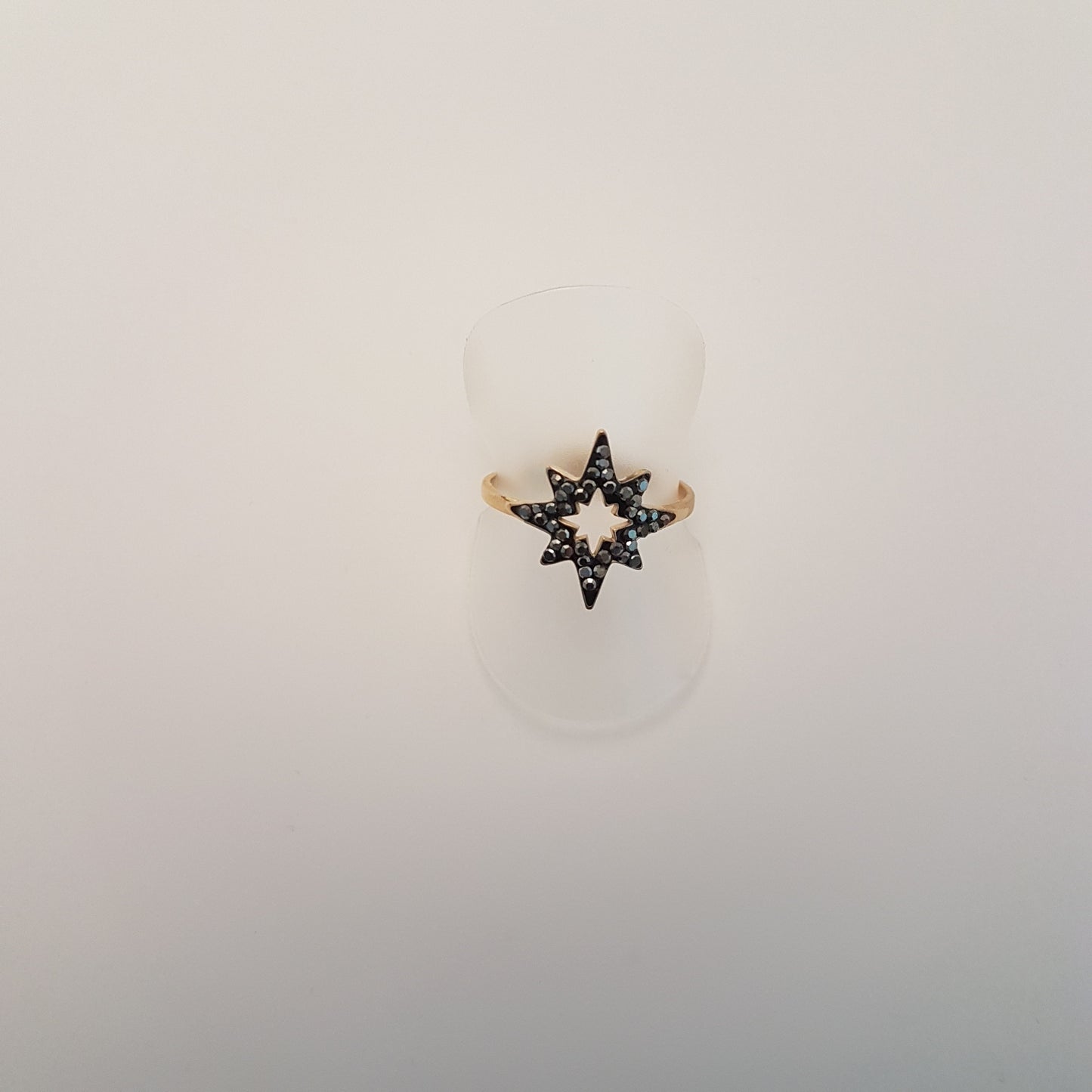 STAR RING
