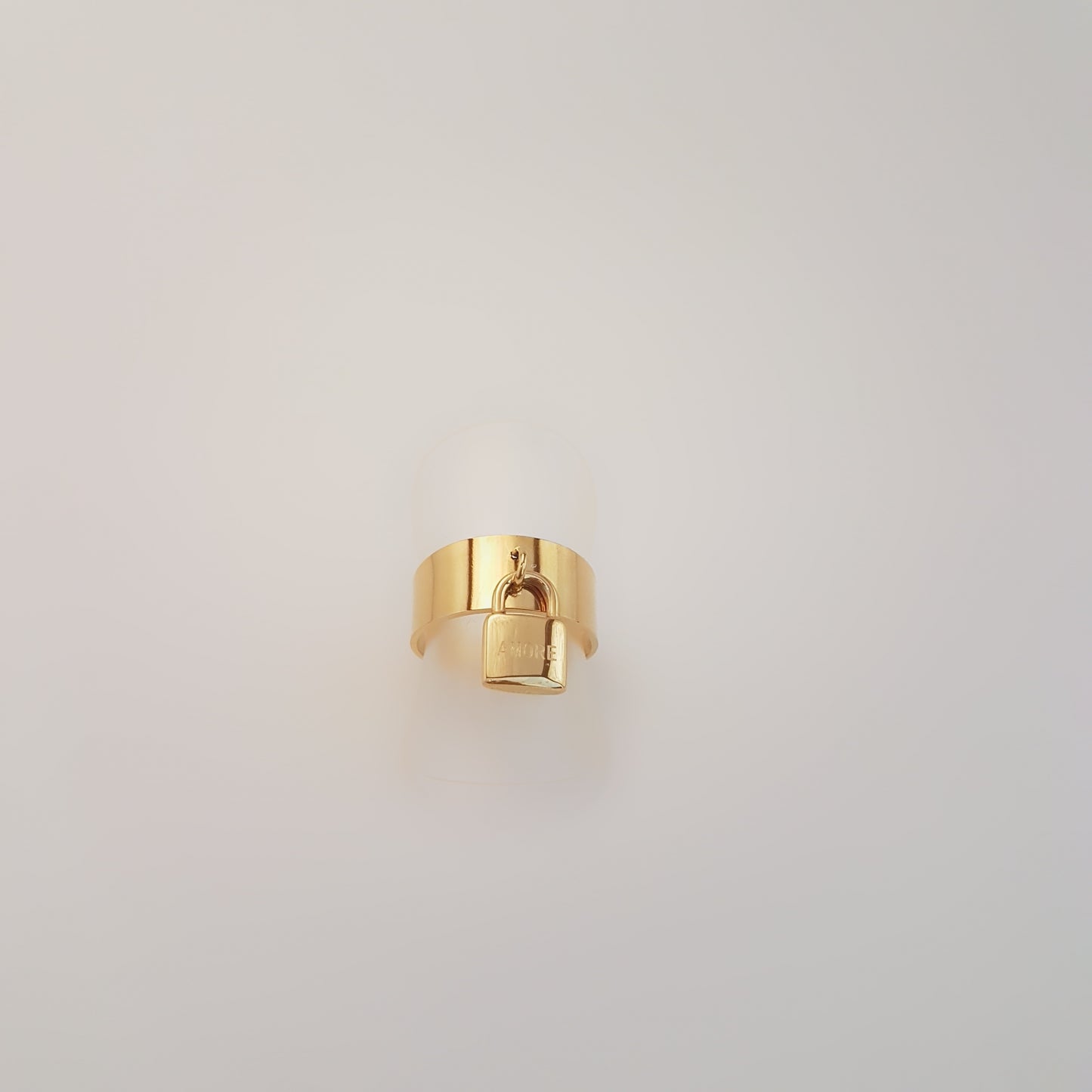 AMORE RING