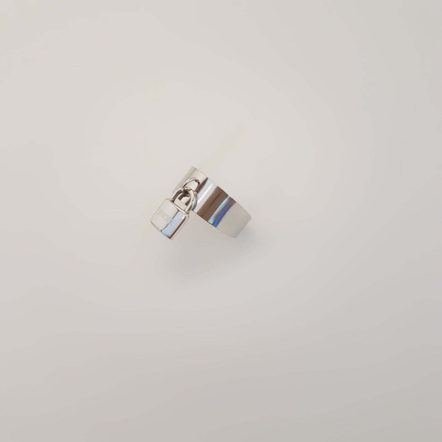 AMORE RING