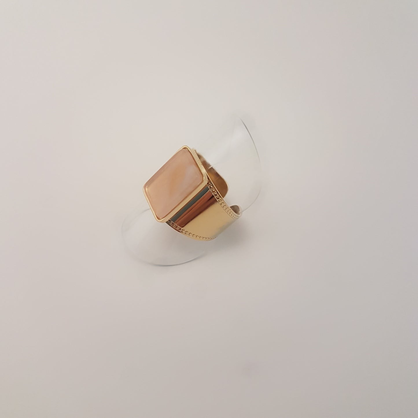SALINE RING