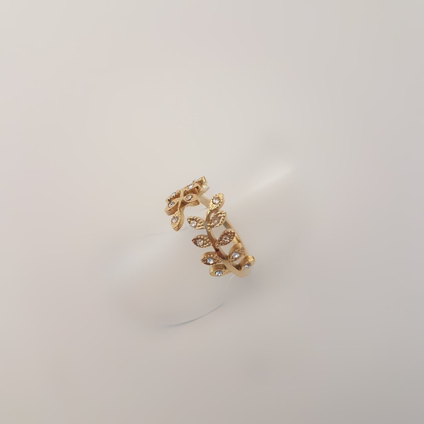 LEAF ZIRCONIA RING