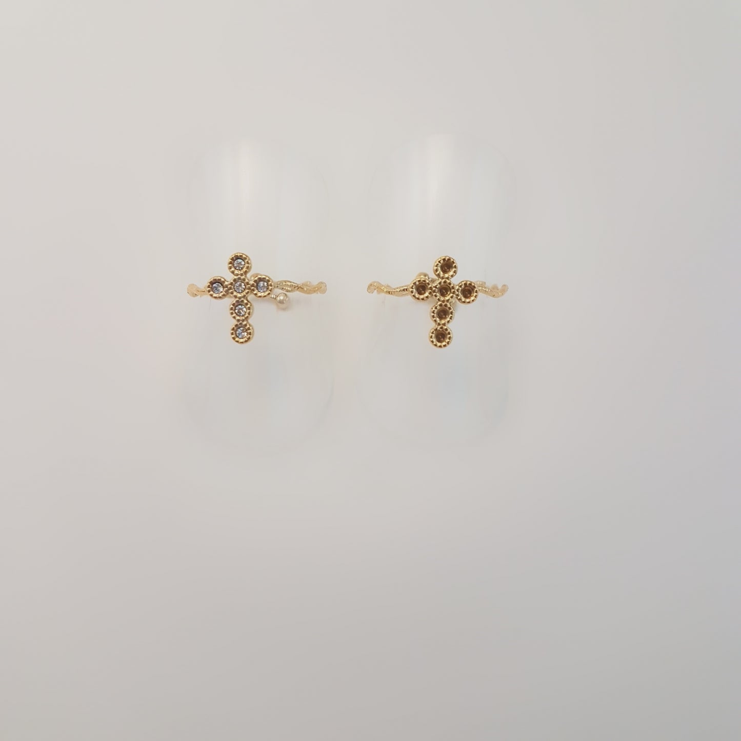 CROSS ZIRCONIA RING