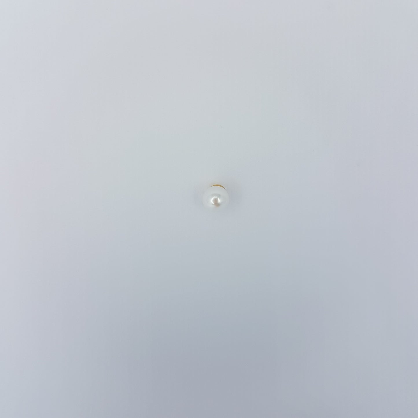 PEARL STUD EARRING