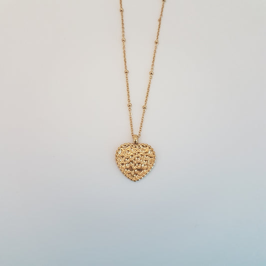 HEART NECKLACE