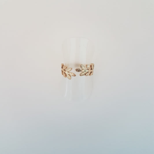 LEAF RING
