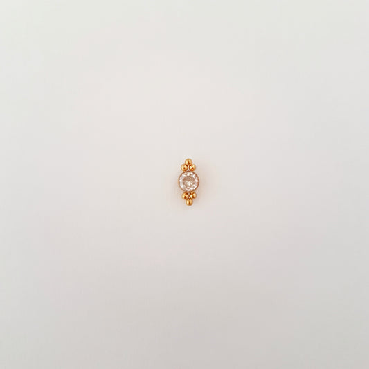 DOTS AND DIAMOND STUD