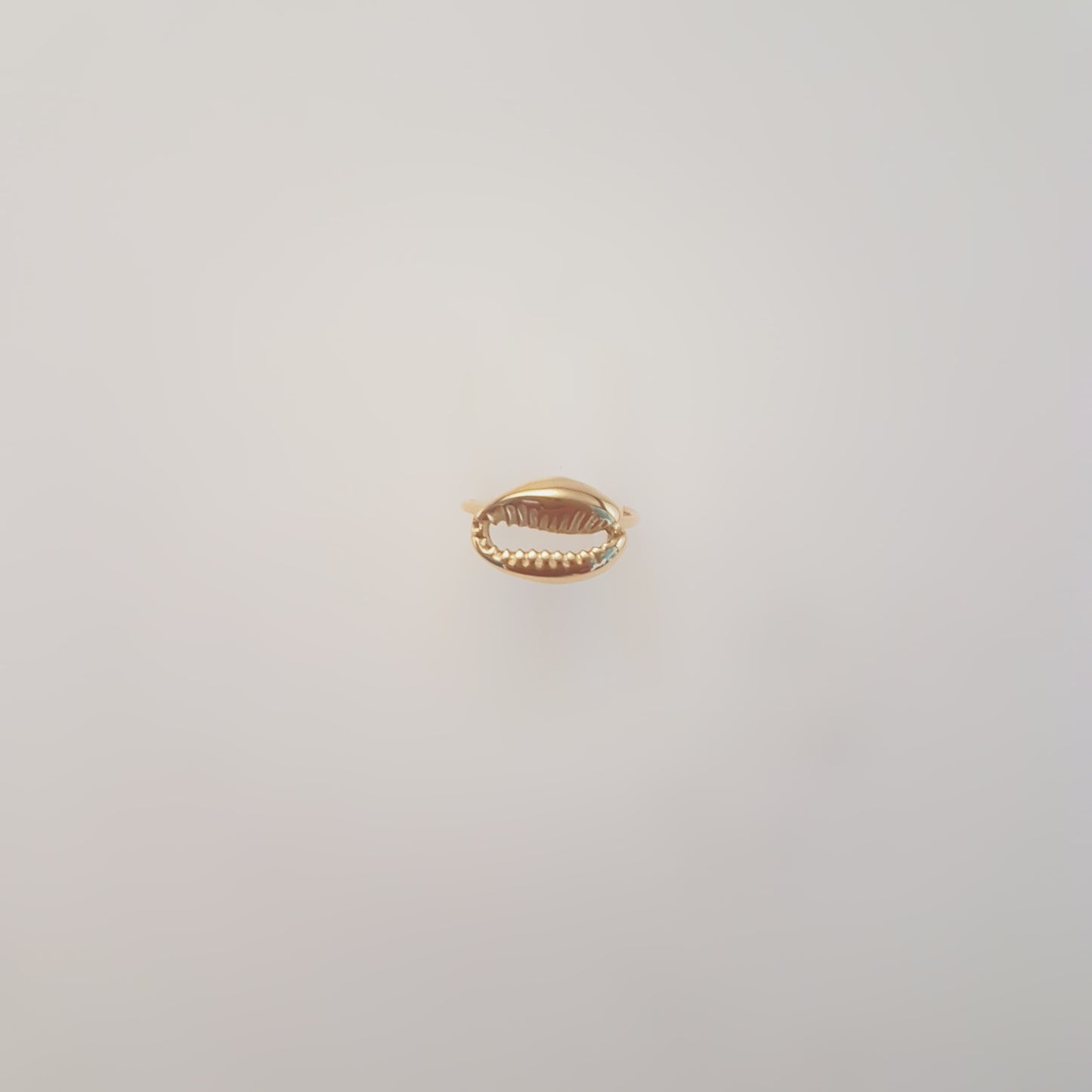 COWRIE SHELL RING
